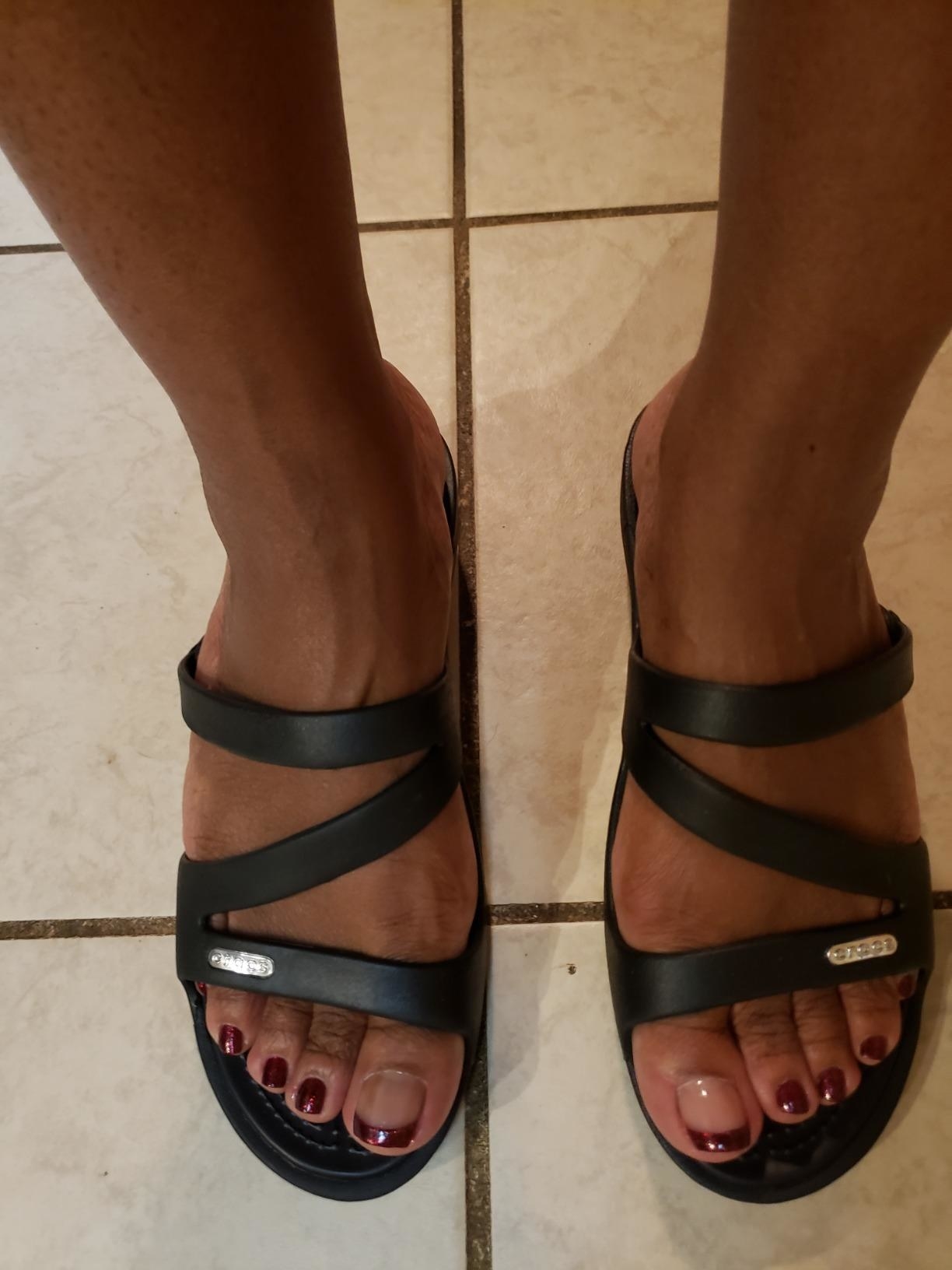 The Best Sandals For Flat Feet