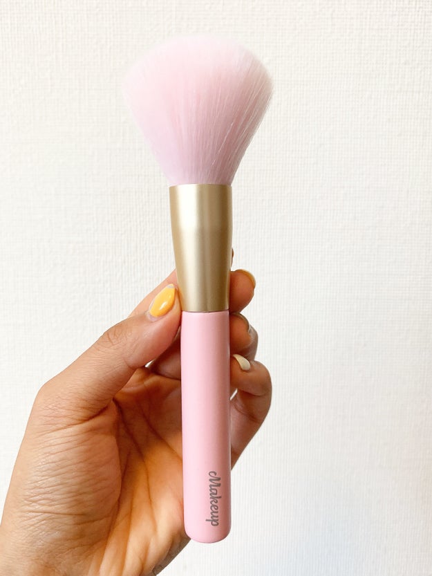 3本買っても500円以下 ダイソーの 激かわメイクブラシ がむっちゃ使える