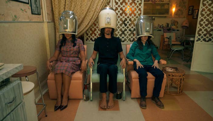 Allison, Klaus and Vanya sitting on chairs at a beauty salon