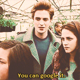GIF do filme, Edward fala para Bella "Você pode pesquisar isso no Google!".