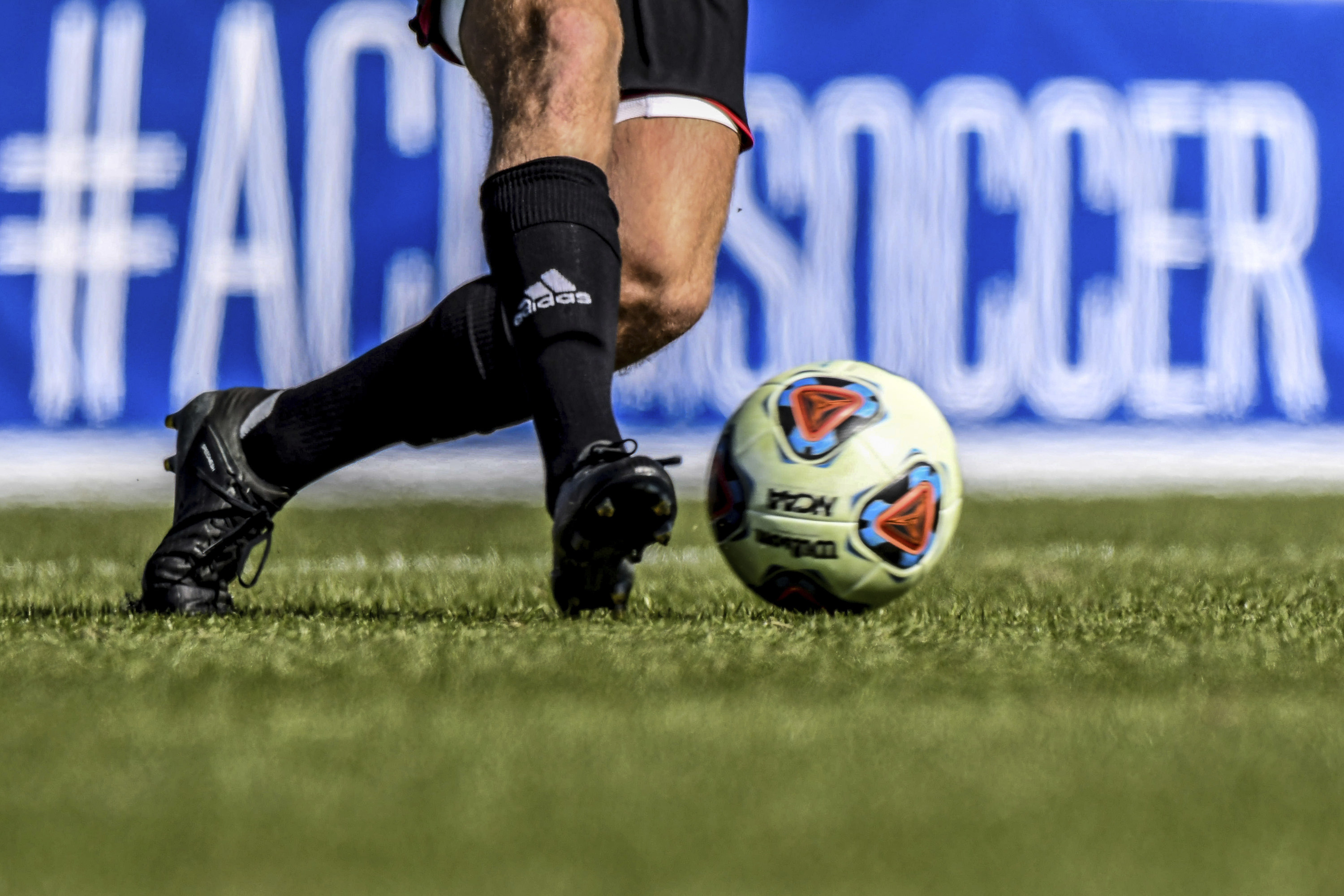 SU men's soccer settles for tie with Louisville