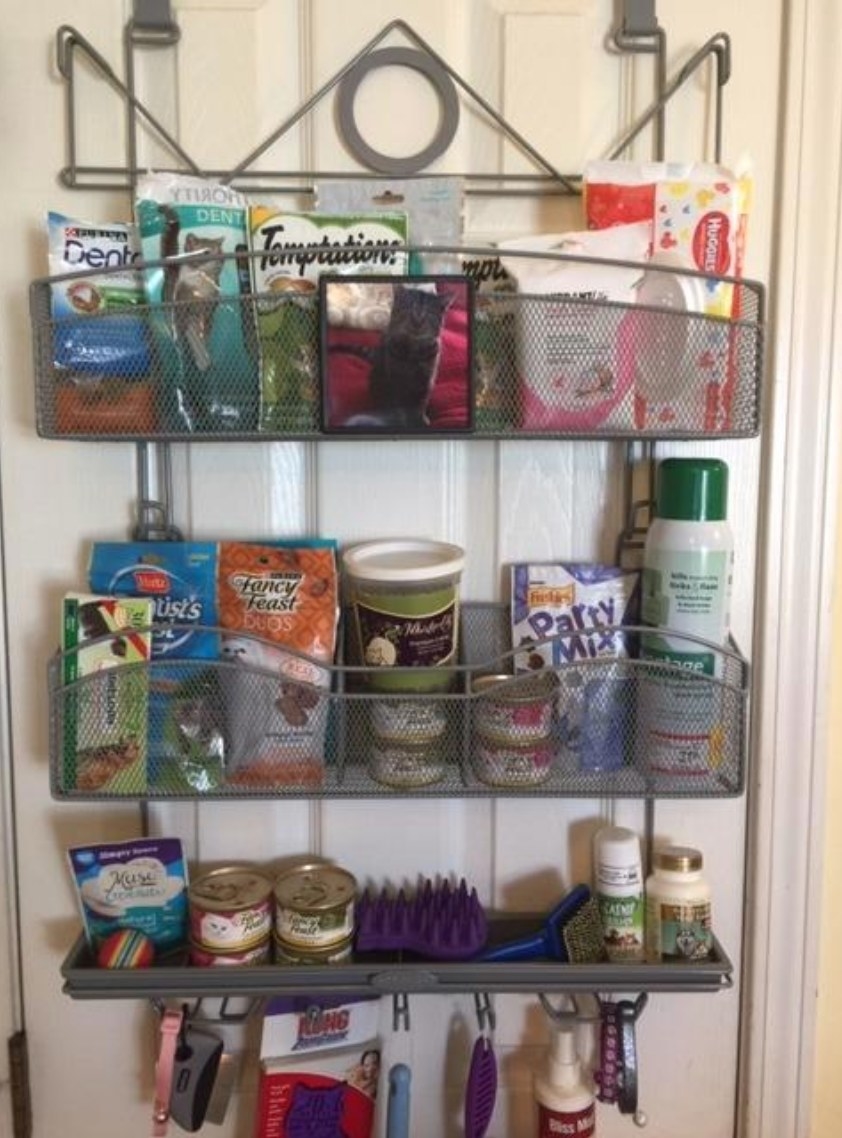 24 Things To Organize Your Pet s Stuff So It s Not All Over The House