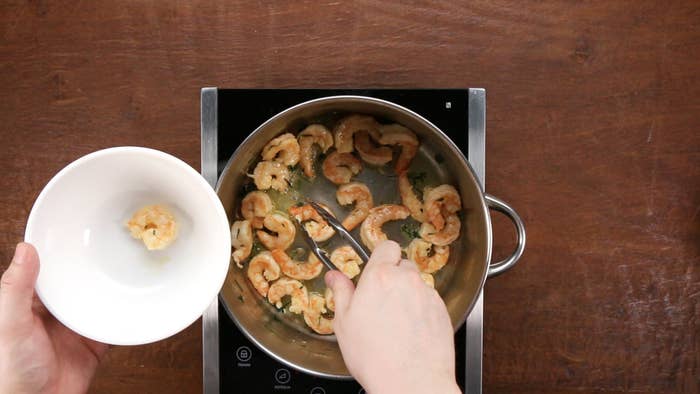 手作りパスタソース 小エビのハーブクリーム