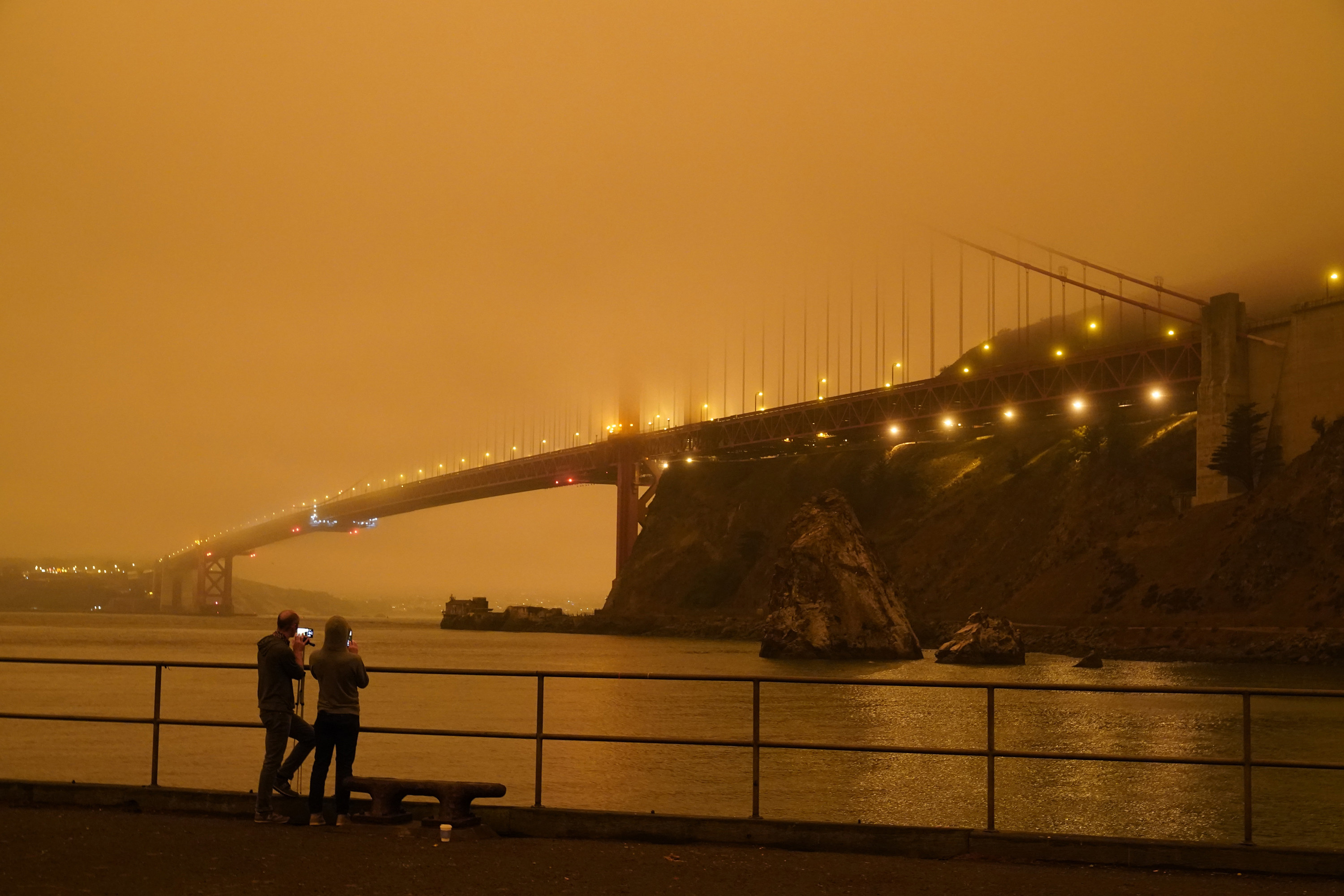 California fires: What happens when fire clouds form above wildfires?