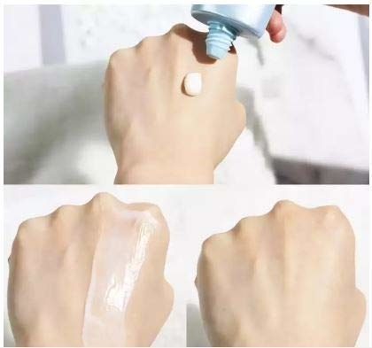 hand with sunscreen on it and no cast