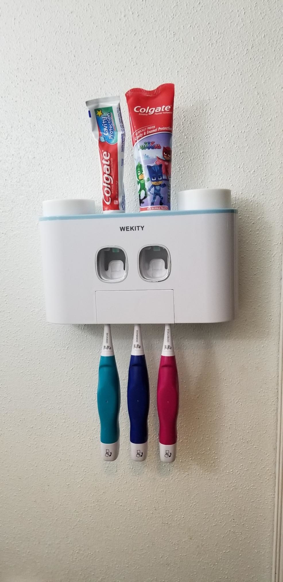 Hot Lounger Rolling Squeezer Dispenser Tube Sucker Hanging Holder Toothpaste LD 
