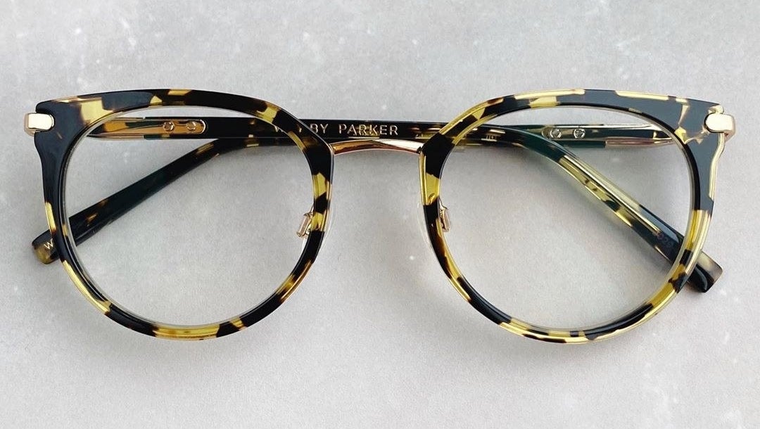 glasses with tortoiseshell frames 