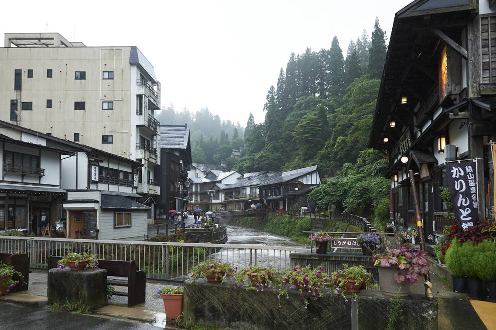 1泊2日モデルコース 大正ロマン感じる銀山温泉の湯けむり名所めぐり 1泊2日モデルコース 大正ロマン感じる銀山温泉の湯けむり名所めぐり