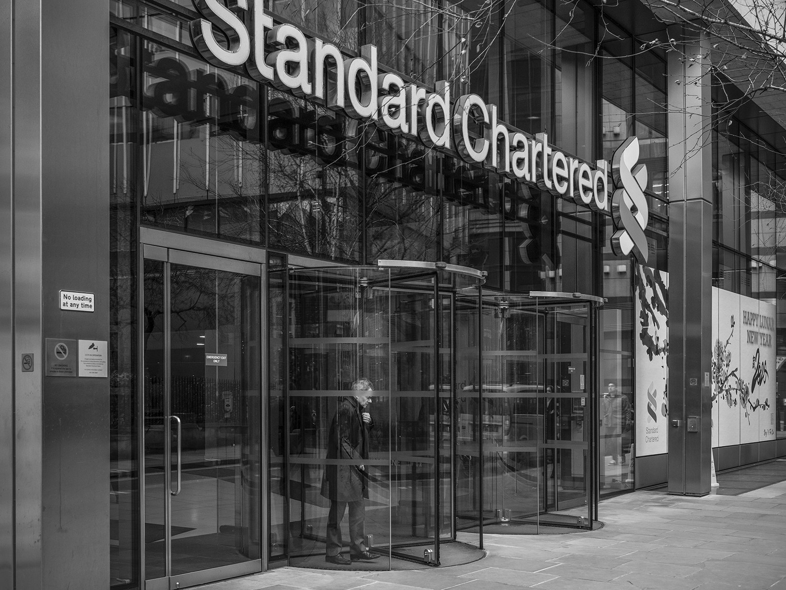 Standard Chartered S Iran Problems Didn T Go Away