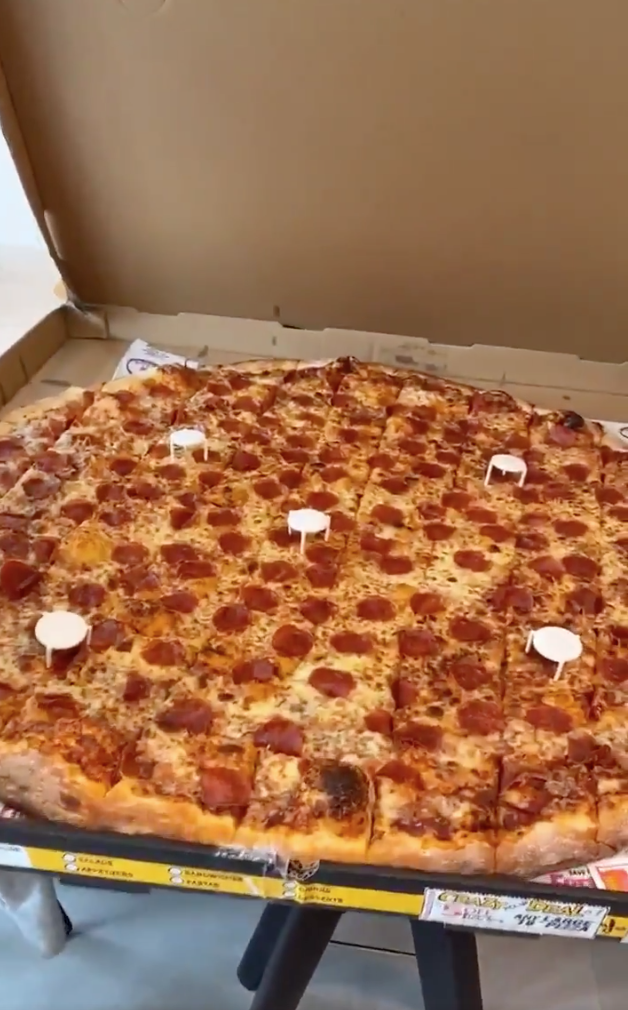 Giant pizza from Big Mama&#x27;s and Papa&#x27;s Pizzeria 