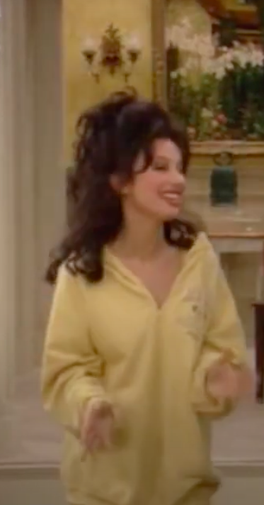 Fran Fine wearing an oversized sweatshirt. 