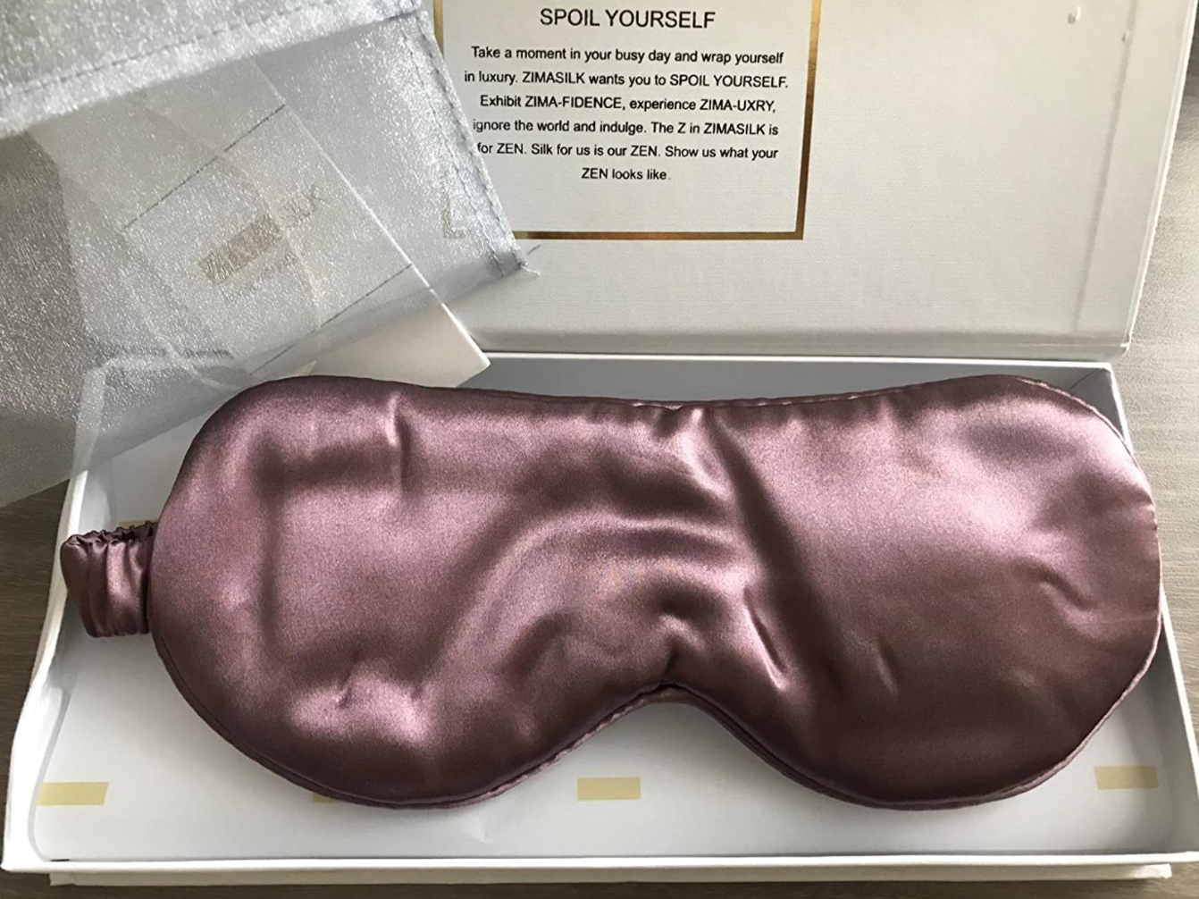 A silk mask that comes with a sheer travel bag and elegant packaging