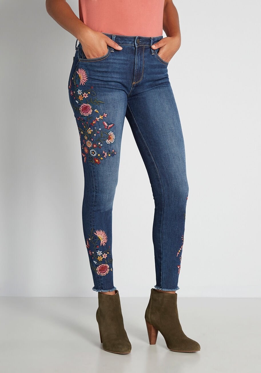Women's Boyfriend Style Skinny Denim Jeans with Embroidered Leg Sizes UK 10-18