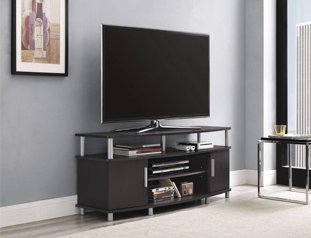 The TV stand in use 