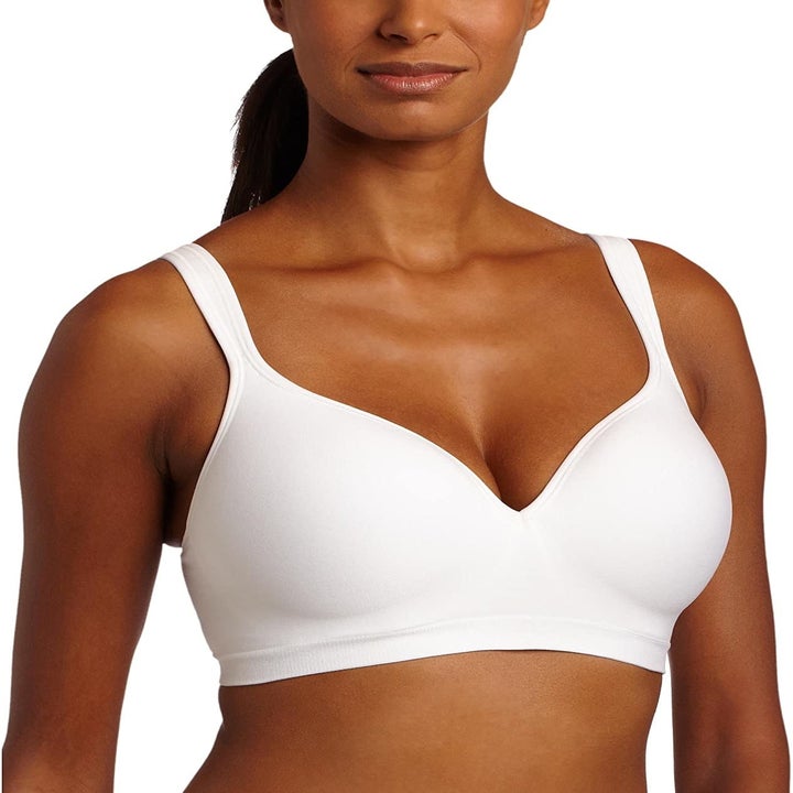 model wearing white bra 