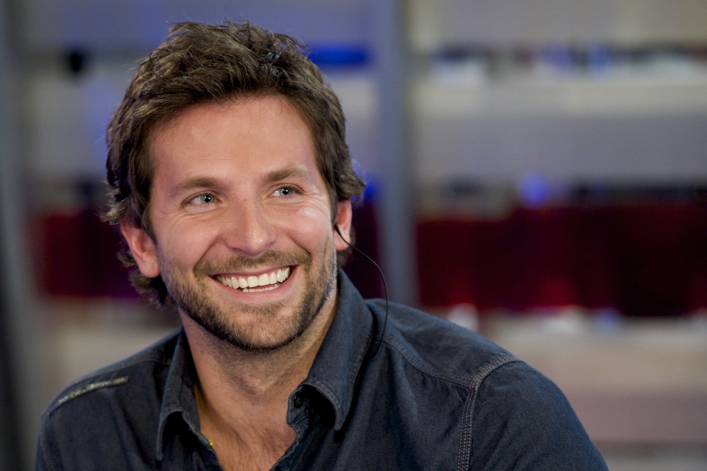 Bradley Cooper On Why Award Shows Are "Meaningless"