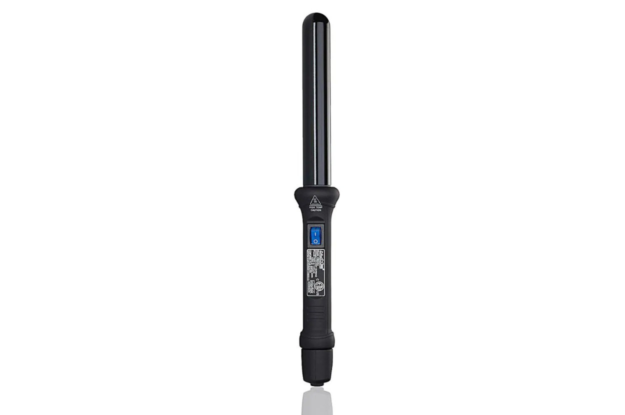 The wand in black