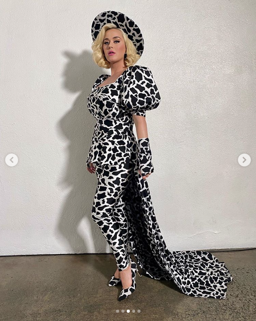 New Mom Katy Perry Returns To American Idol In A Cow Outfit