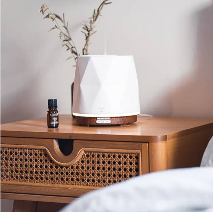 The electric essential oils diffuser
