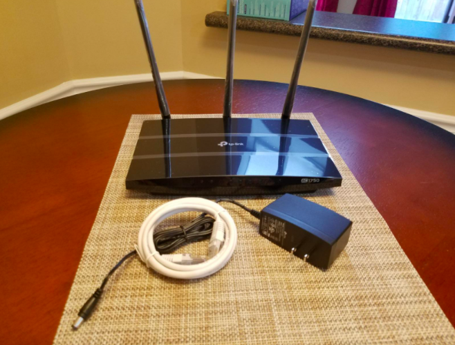 the router with accessories