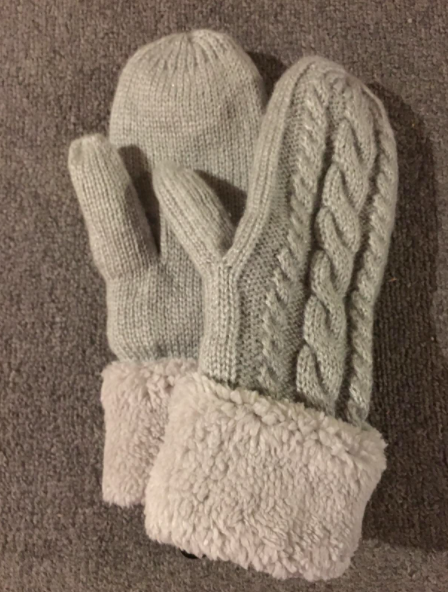 reviewer photo of mittens in grey 