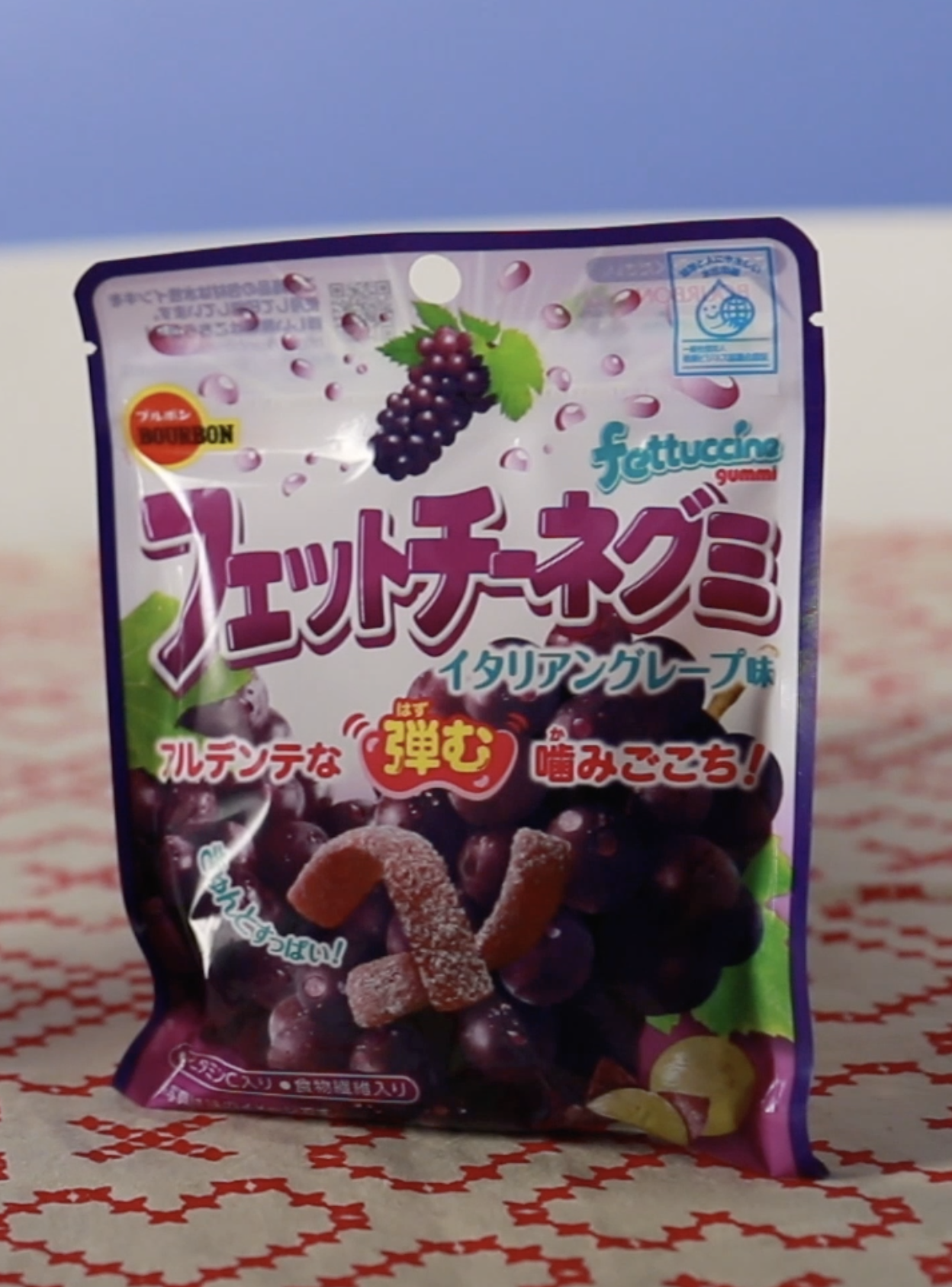 匂いが強烈 日本のお菓子を食べた外国人の反応が意外すぎた
