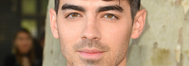 Joe Jonas Has A Neck Tattoo Possibly Of Sophie Turner To connect with alexis, sign up for facebook today. joe jonas has a neck tattoo possibly