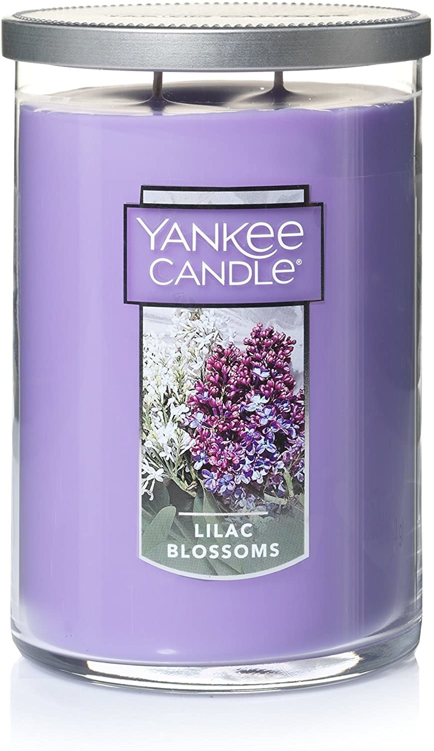The Yankee Candle in the scent "lilac blossoms"