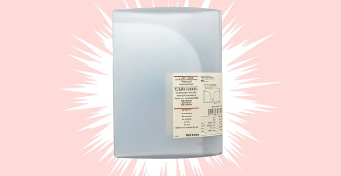 無印良品のおすすめ便利グッズ「ノートカバーにもなるスリムポケットホルダー」