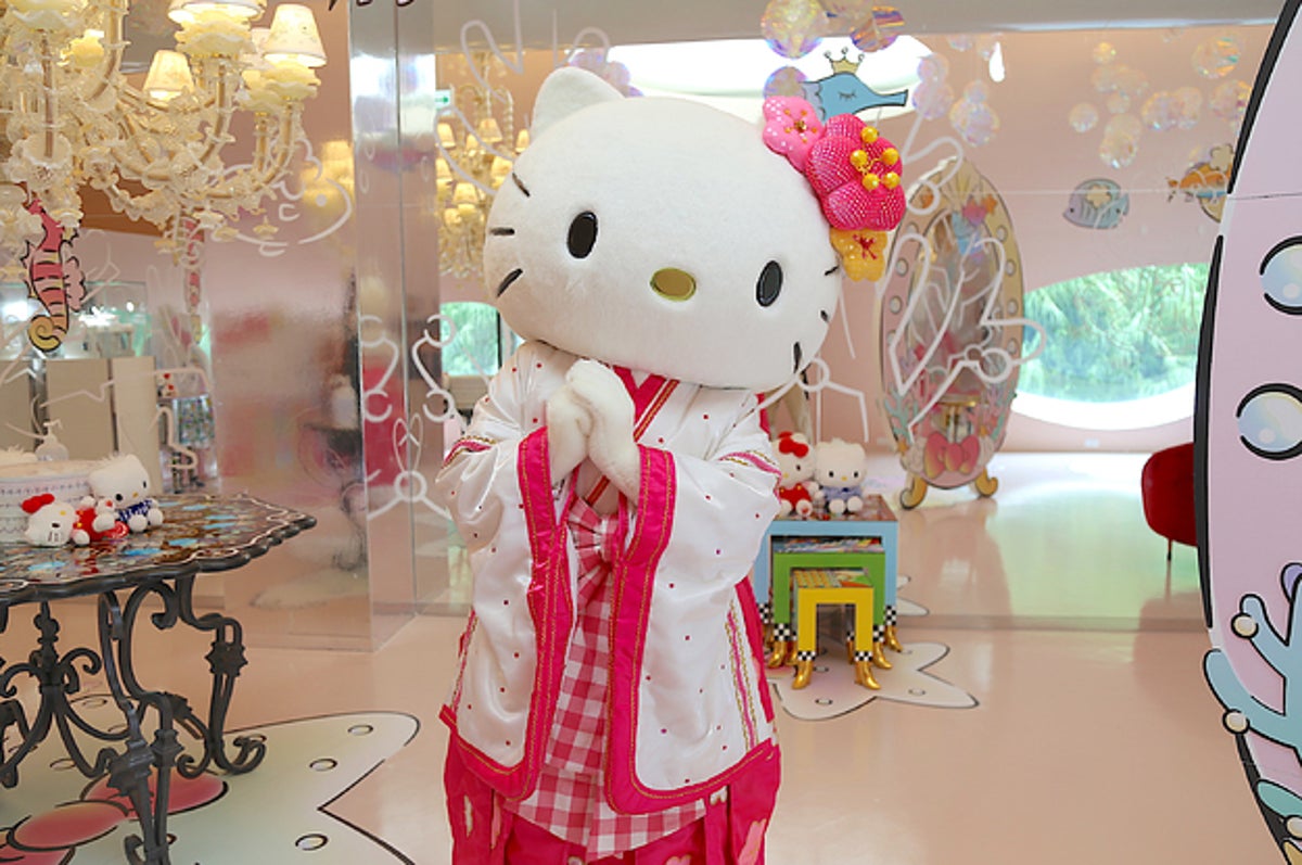 竜宮城にレストランも 淡路島に来たなら Hello Kitty Smile が絶対おすすめ