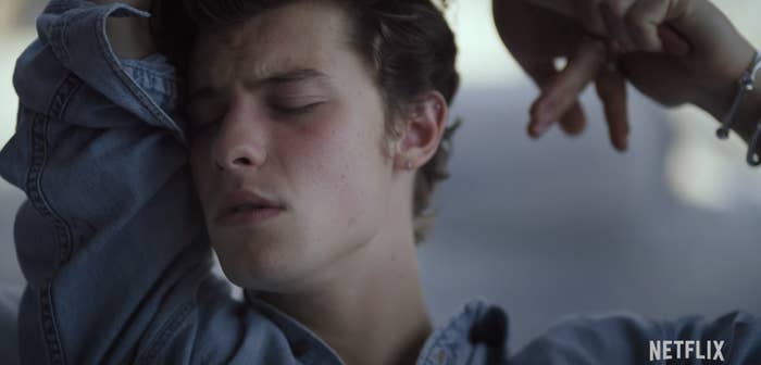 Shawn Mendes singing to himself.