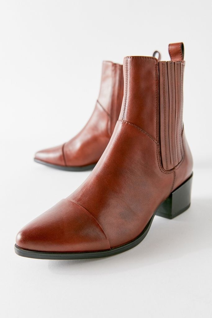kalligraf Klappe tynd 33 Basic Boots You Can Hypothetically Wear Forever And Ever