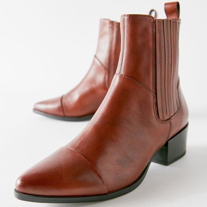 33 Basic Boots You Can Hypothetically Wear Forever And Ever