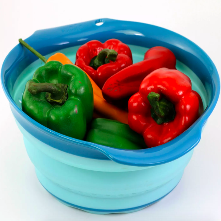 Strainer filled with peppers 