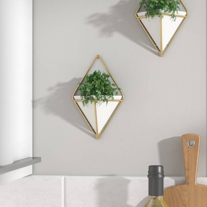 White and brass Trigg wall décor