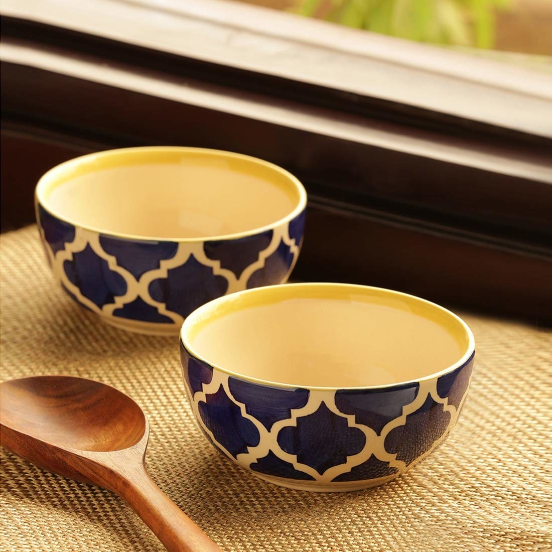 Serving bowls