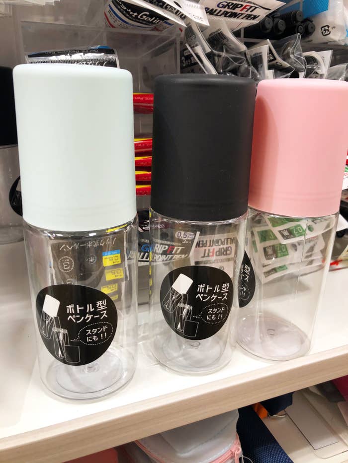 使い道が無限大じゃん セリアで見つけた ボトル収納 が優秀すぎる