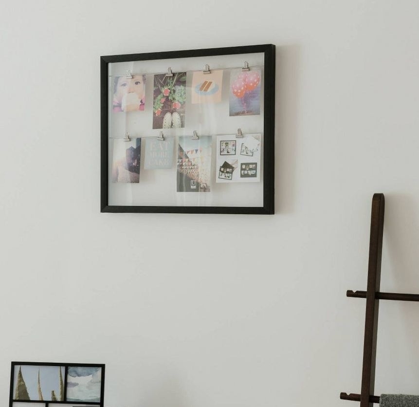 The photo display frame