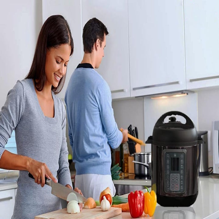 An instant pot 