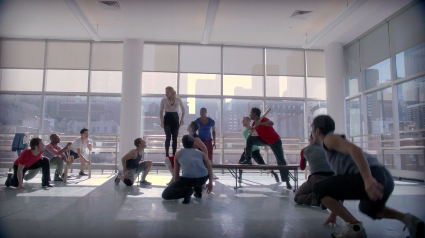 Ivy and the dancers performing the song