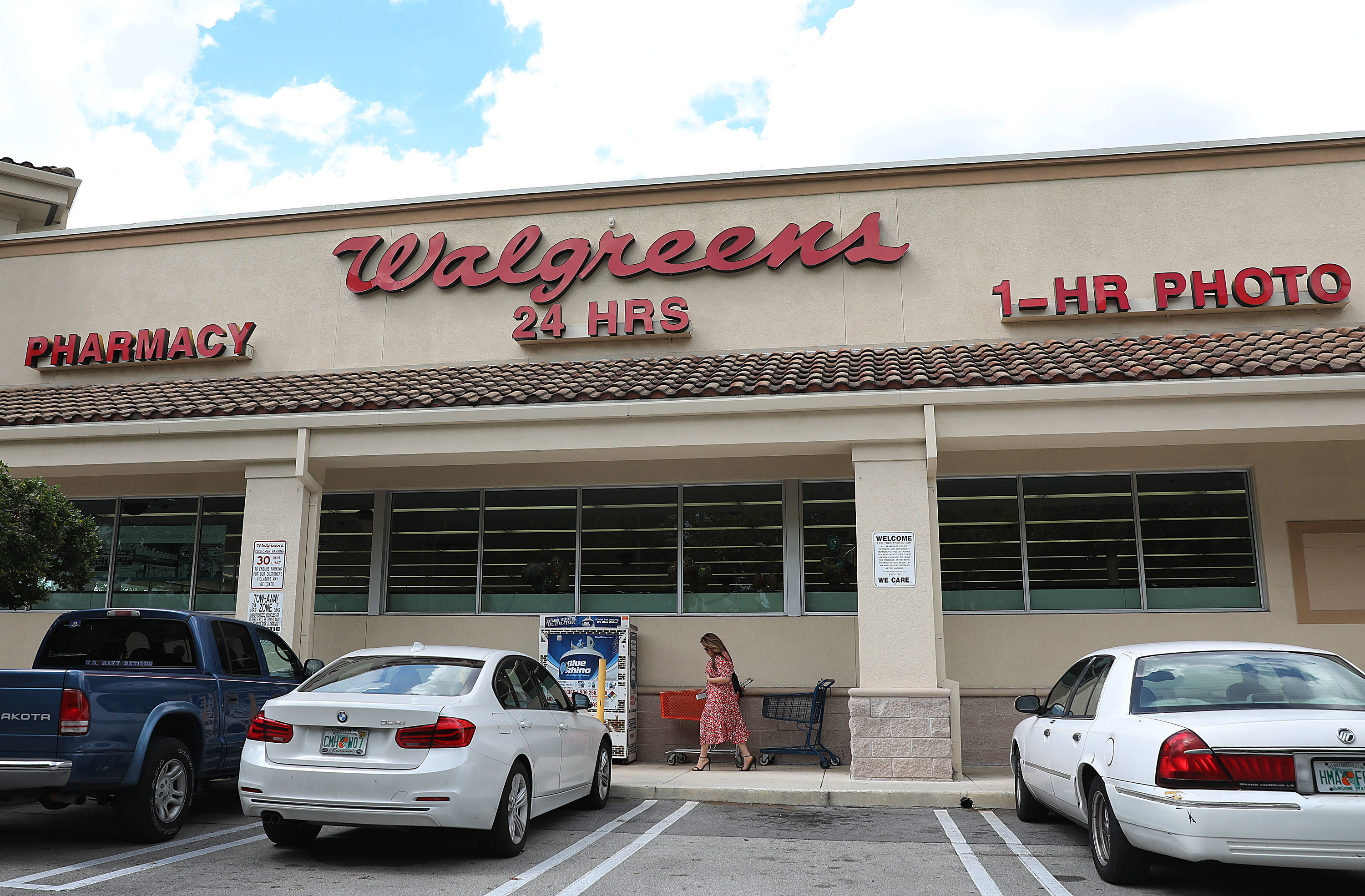 Picture of a Walgreens.