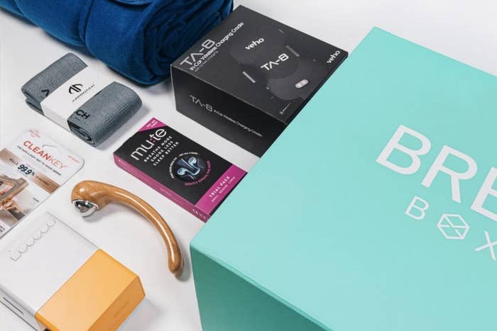 The 9 Best Stationery Subscription Boxes – 2023 Readers' Choice