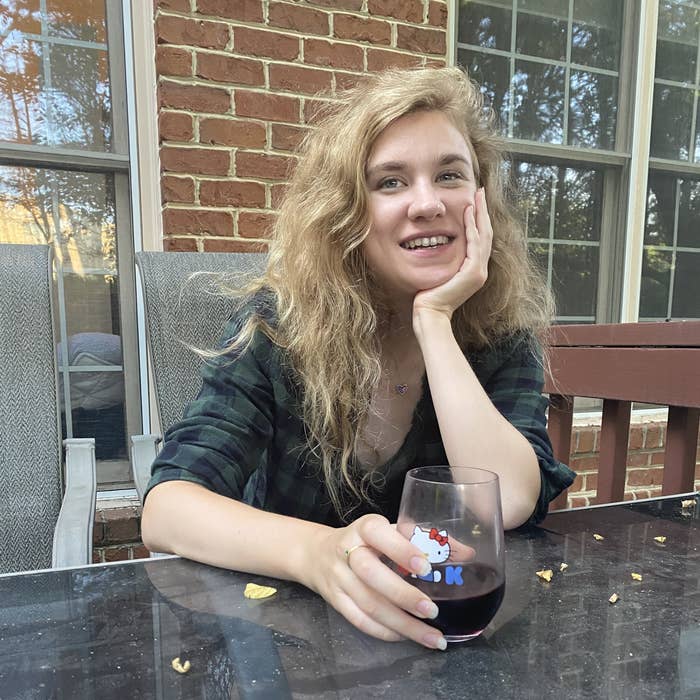 BuzzFeed editor with long hair
