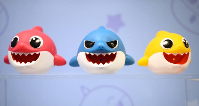  &quot;Baby Shark&quot; toys