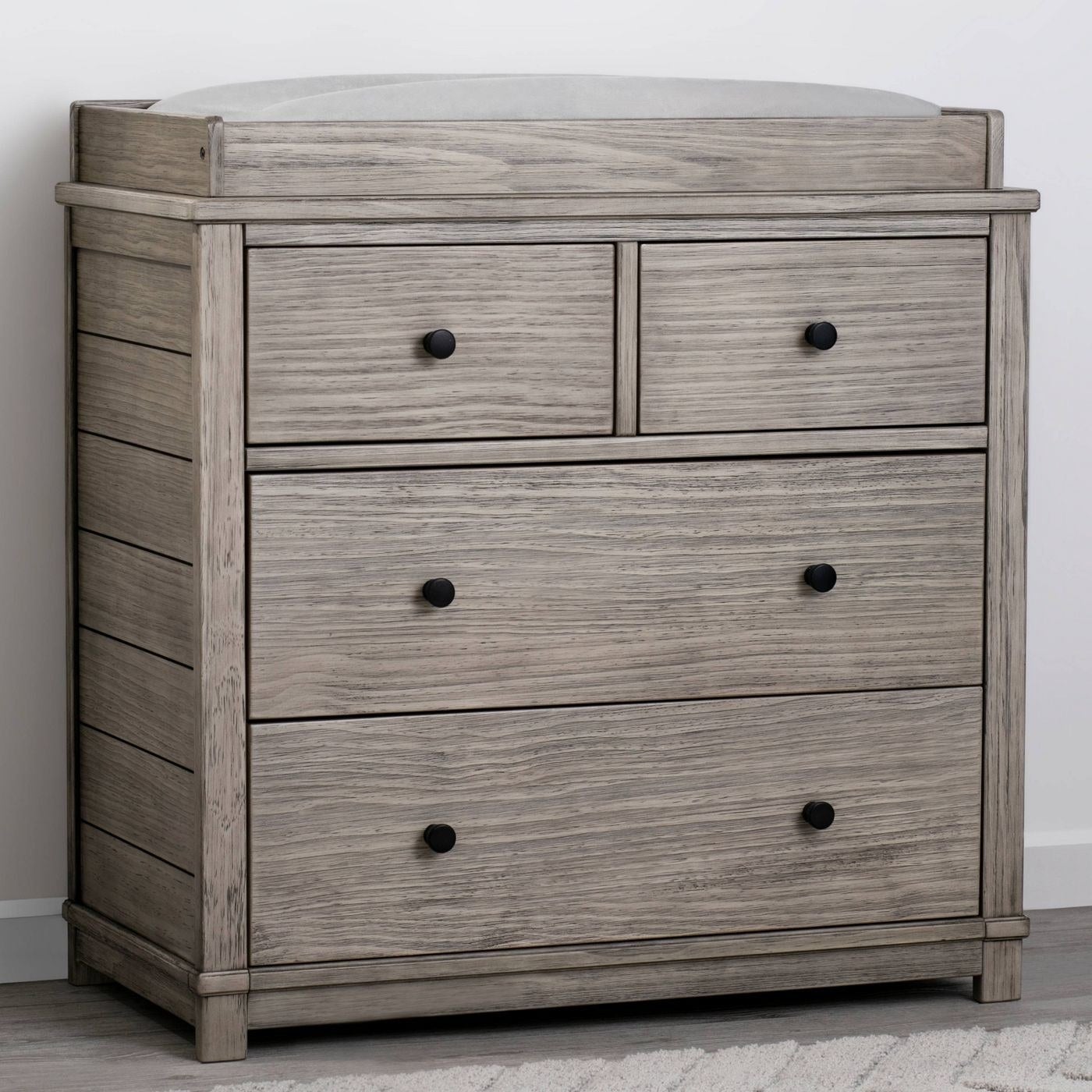 Rustic dresser with four drawers and removable top