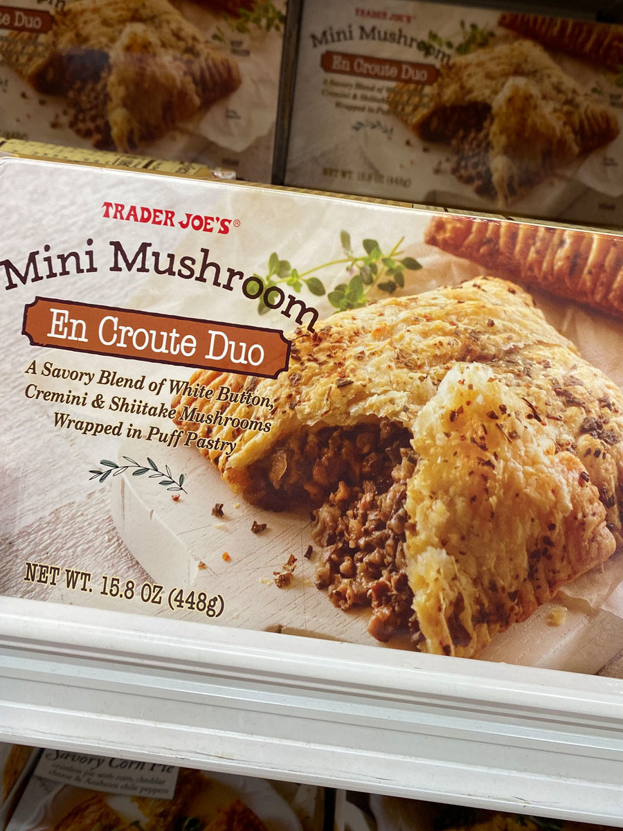 A box of Trader Joe&#x27;s mini mushroom en croute duo.