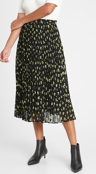 Banana Republic Is Having An Up-To-50% Off Sale, And The Selection Is ...