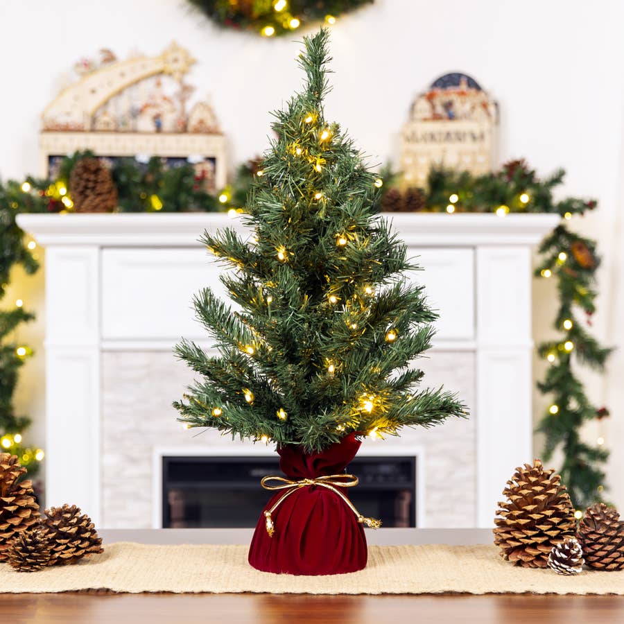 New Cracker Barrel Glass Tabletop Tree W Star Topper 22 Tall Red Gold Holiday Seasonal Decor Home Garden