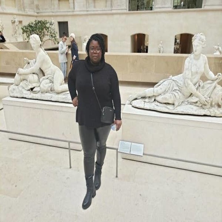 Another reviewer in the leggings