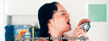 Emma Stone singing &quot;Pocketful of Sunshine&quot; in the shower